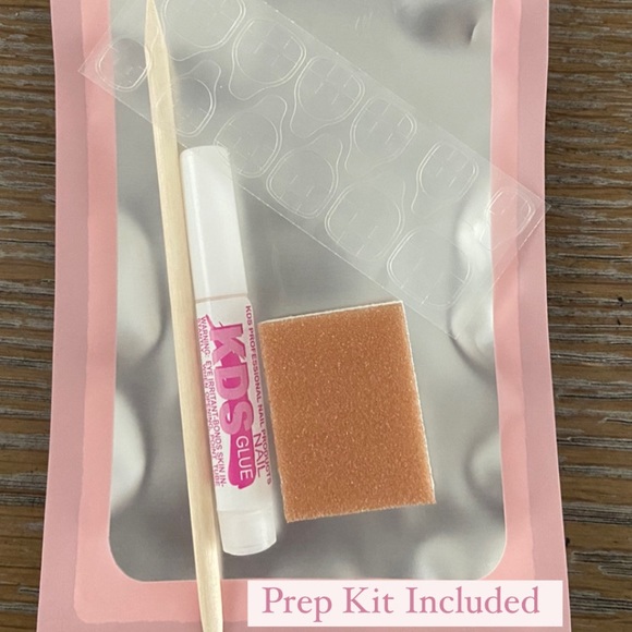 Solid Color Press-On Nails - Picture 5 of 7